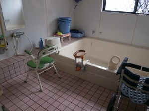 高齢者社会復帰促進施設　すずらん